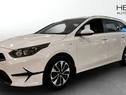 Vit (white) Ny 2025 Kia Ceed Sportswagon 2 Kombi | 299 900 kr (Dyr)
