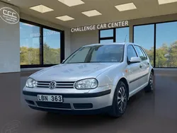 Ljusgrå Begagnad 1998 VW Golf IV Trendline Halvkombi | 34 900 kr (Marknadspris)