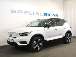 Vit (crystal white pearl ) Begagnad 2022 Volvo XC40 SUV | 319 000 kr