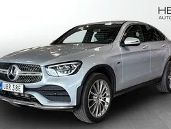 Silver Begagnad 2021 Mercedes GLC300e AMG line Sportkupé | 519 900 kr (Marknadspris)