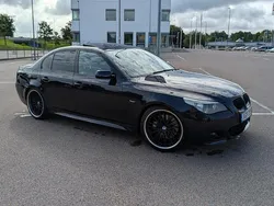 Svart Begagnad 2006 BMW 550 Sedan | 175 000 kr