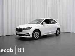 Vit (candy white) Begagnad 2024 Skoda Fabia Halvkombi | 199 500 kr (Marknadspris)