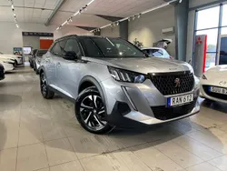 Grå Begagnad 2023 Peugeot 2008 GTi SUV | 239 900 kr (Marknadspris)