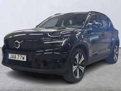 Svart Begagnad 2022 Volvo XC40 Plus SUV | 339 900 kr