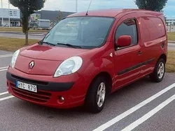 Röd Begagnad 2009 Renault Kangoo Minibuss | 34 000 kr (Marknadspris)