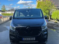 Svart Begagnad 2016 Renault Trafic Van | 140 000 kr (Lite dyr)