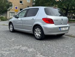 Grå Begagnad 2006 Peugeot 307 Halvkombi | 21 000 kr (Marknadspris)