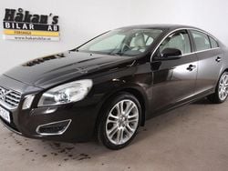 Svart Begagnad 2012 Volvo S60 Summum Sedan | 119 500 kr (Marknadspris)