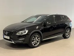 Svart Begagnad 2018 Volvo V60 CC Standard Kombi | 199 500 kr (Lite dyr)