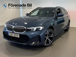 Blå Begagnad 2024 BMW 330e M Sport Kombi | 569 000 kr (Marknadspris)
