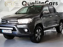 Mörkgrå (grå) Begagnad 2018 Toyota HiLux Pickup | 299 900 kr (Marknadspris)