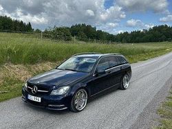 Blå Begagnad 2013 Mercedes C220 Avantgarde Kombi | 82 000 kr (Marknadspris)