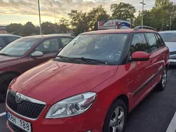 Röd Begagnad 2012 Skoda Fabia Elegance Kombi | 34 500 kr (Marknadspris)