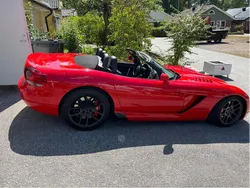 Röd Begagnad 2005 Dodge Viper Cab | 559 000 kr
