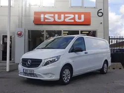 Vit Begagnad 2023 Mercedes Vito Minibuss | 362 375 kr (Superpris)