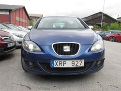 Mörkblå Begagnad 2006 Seat Leon Halvkombi | 48 500 kr (Marknadspris)