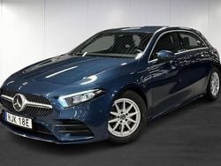 Blå (blue) Begagnad 2020 Mercedes A200 AMG line Halvkombi | 259 000 kr (Marknadspris)