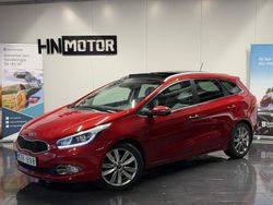 Röd Begagnad 2012 Kia Ceed Sportswagon Kombi | 154 900 kr (Dyr)