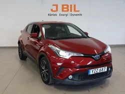 Röd Begagnad 2017 Toyota C-HR Edition SUV | 189 900 kr (Bra pris)