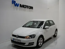 Vit Begagnad 2014 VW Golf VII Style Halvkombi | 114 800 kr (Marknadspris)