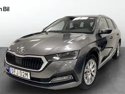 Grå Begagnad 2023 Skoda Octavia Style Kombi | 369 900 kr (Lite dyr)