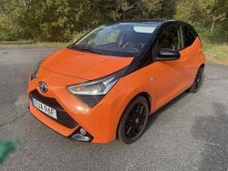 Orange Begagnad 2020 Toyota Aygo X-cite Halvkombi | 120 000 kr (Marknadspris)