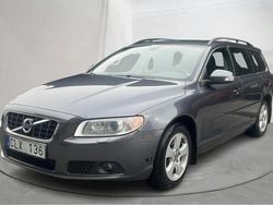 Grå Begagnad 2010 Volvo V70 Momentum Kombi | 72 000 kr (Marknadspris)