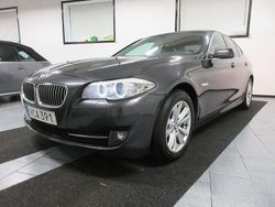 Grå Begagnad 2010 BMW 520 Sedan | 79 500 kr (Marknadspris)