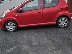 Röd Begagnad 2008 Toyota Aygo Halvkombi | 19 000 kr (Bra pris)
