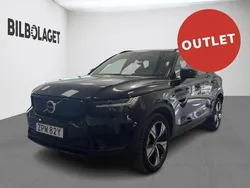 Svart Begagnad 2022 Volvo XC40 Core SUV | 334 500 kr