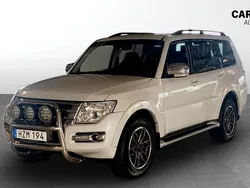 Vit (white) Begagnad 2015 Mitsubishi Pajero SUV | 249 900 kr (Marknadspris)