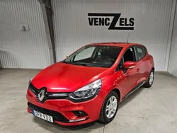 Röd Begagnad 2017 Renault Clio IV Zen Halvkombi | 99 000 kr (Marknadspris)