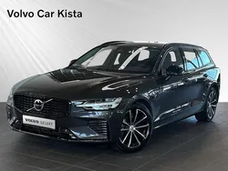 Blå Begagnad 2024 Volvo V60 Plus Kombi | 479 800 kr (Marknadspris)