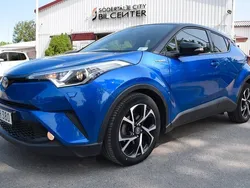 Blå Begagnad 2017 Toyota C-HR Style SUV | 214 899 kr (Marknadspris)