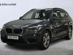 Grå Begagnad 2017 BMW X1 Sport Line SUV | 154 900 kr (Marknadspris)