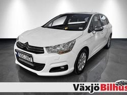 Vit Begagnad 2014 Citroën C4 Halvkombi | 59 900 kr (Marknadspris)