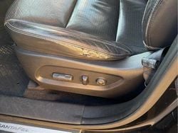 Svart Begagnad 2014 Hyundai Grand Santa Fe Premium SUV | 125 000 kr