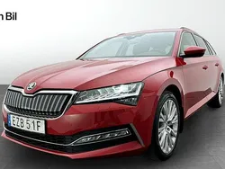 Röd Begagnad 2023 Skoda Superb Style Kombi | 344 900 kr (Marknadspris)