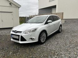 Vit Begagnad 2014 Ford Focus Titanium Kombi | 63 000 kr (Marknadspris)