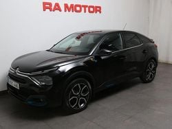 Svart Begagnad 2021 Citroën e-C4 Shine Halvkombi | 174 900 kr (Marknadspris)