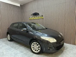Mörkgrå Begagnad 2010 Renault Mégane III Halvkombi | 49 900 kr (Lite dyr)