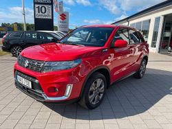 Röd (röd solid) Begagnad 2022 Suzuki Vitara SUV | 229 000 kr (Marknadspris)