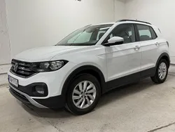 Vit Begagnad 2019 VW T-Cross Comfortline SUV | 149 900 kr (Marknadspris)