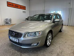 Ljusbrun (brunmetallic) Begagnad 2015 Volvo V70 Summum Kombi | 265 000 kr