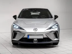 Grå Begagnad 2023 MG MG4 EV Halvkombi | 406 740 kr (Lite dyr)