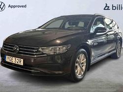 Grå Begagnad 2024 VW Passat Kombi | 289 900 kr