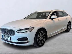 Vit Begagnad 2022 Volvo V90 Kombi | 374 900 kr (Marknadspris)