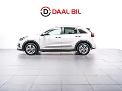 Vit Begagnad 2021 Kia e-Niro 2 SUV | 219 700 kr (Bra pris)
