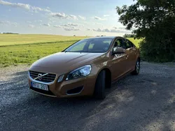 Brun Begagnad 2012 Volvo S60 Momentum Sedan | 105 000 kr (Marknadspris)