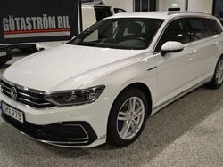 Vit Begagnad 2020 VW Passat GTE Kombi | 245 000 kr (Marknadspris)